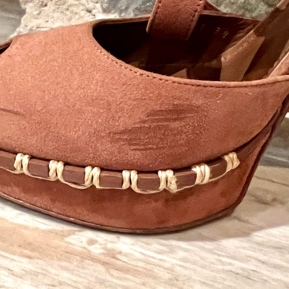 Yves Saint Laurent Essential Kid Suede Platforms - Picture 12 of 12